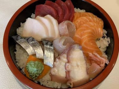 Chirashi Sushi