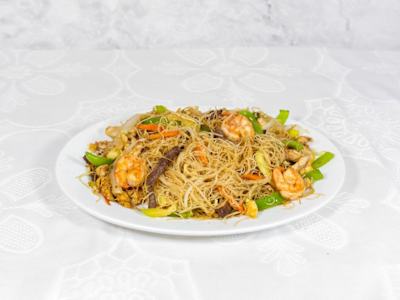 Fideos de Arroz Tres Delicias / Rice Noodles Three Delights