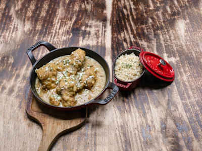 Pollo de Sanchonar en Salsa Pepitoria