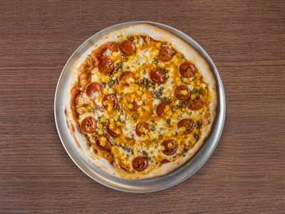 Pizza Especial, Mediana