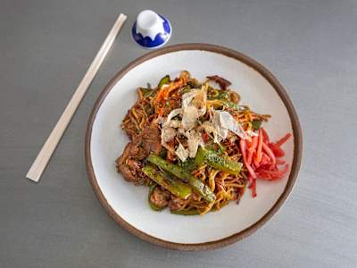 Yaki Soba Verduras y Carne