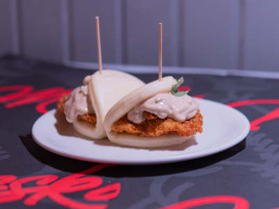 Pollo Crujiente con Salsa César, 2 Piezas