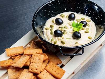 Hummus con Olivas Artesano