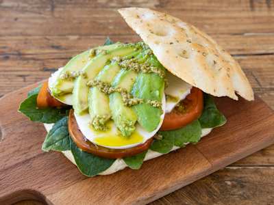 Mozzarella & Pesto
