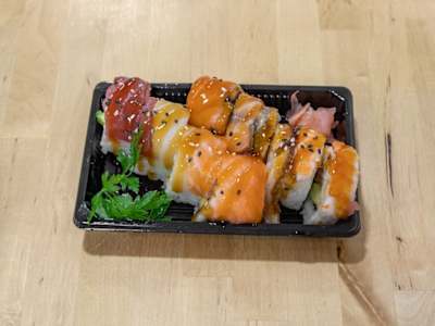Uramaki Rainbow, 8 Unidades
