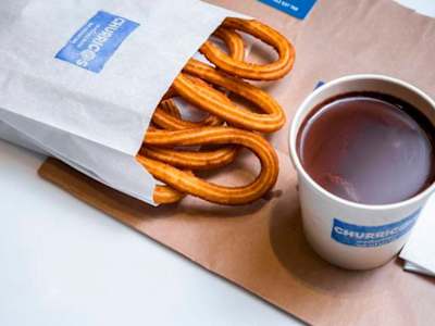 16 Churros con Chocolate 0,5 Litros