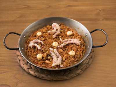 Fideuá Rossejat de Sépia y Calamar