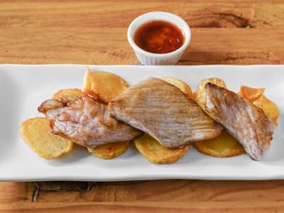 Secreto Ibérico Trinchado con Salsa Mojo Picón - Tapa