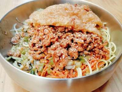 Fideos de cebolletas