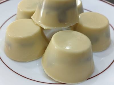 Dulce chocoteja de chocolate blanco