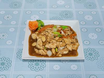 Pollo con Almendras