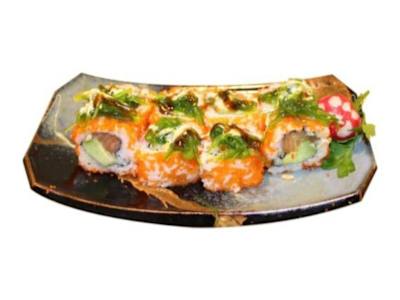 California Salmón, Aguacate, Tobiko y Wakame