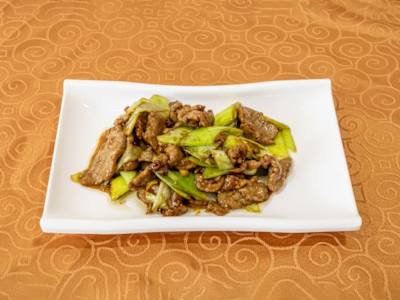 Ternera Salteada con Puerros