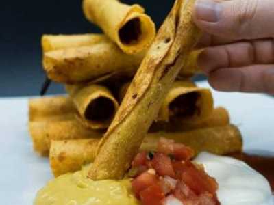 Tacos Dorados de Pollo, 4 uniddad