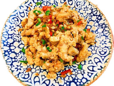 Pollo Rebozado con Cebolla y Pimienta