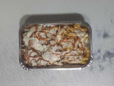 Plato Kebab con patatas y arroz