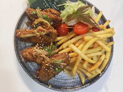 Alitas de Pollo Frito con Salsa de Soja