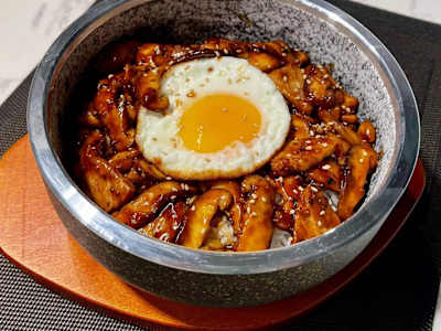 Bibimpap de Setas y Carne