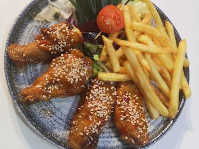 Alitas de Pollo Frito con Salsa de Dulce Picante