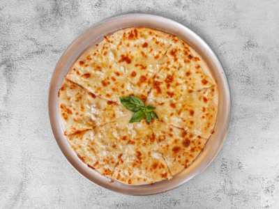 Pizza Biancaneve, Mediana