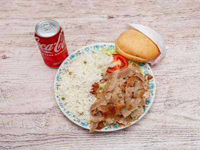 Menú Plato con Arroz y Bebida