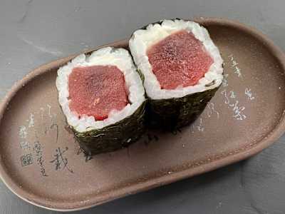 Maki Atún con Queso, 8 Unidades