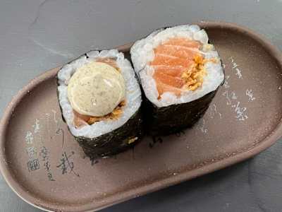 Maki Salmón con Trufa, 8 Unidades