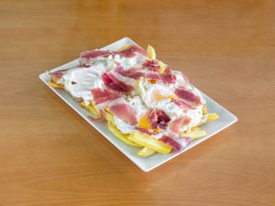 Huevos Rotos con Jamón