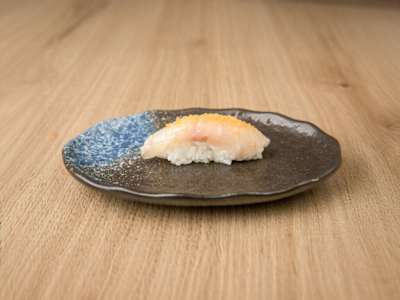 101. Nigiri lubina, 2 unidades