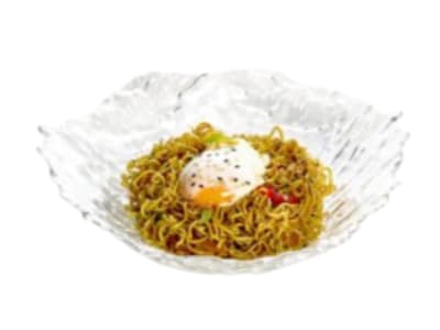 92. Yakisoba vegetal con huevo a baja temperaturara