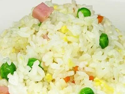 Arroz Frito con Tres Delicias