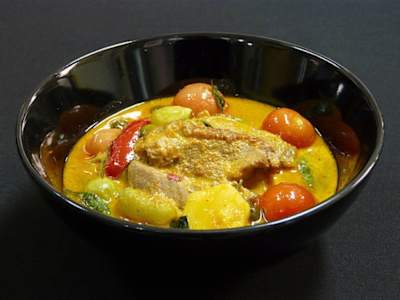 Pato a la Cazuela Thai con Curry Rojo (Sabor a Coco)