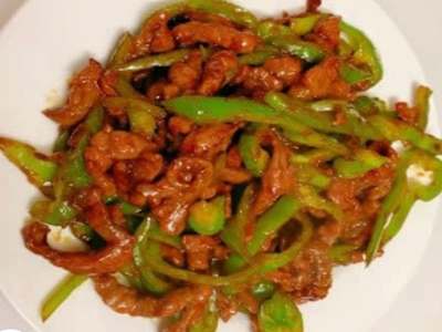 Ternera con Pimientos Verdes