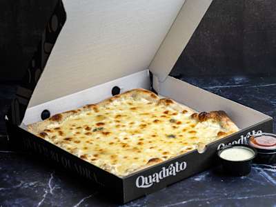 Pizza Quattro Formaggi Bianca