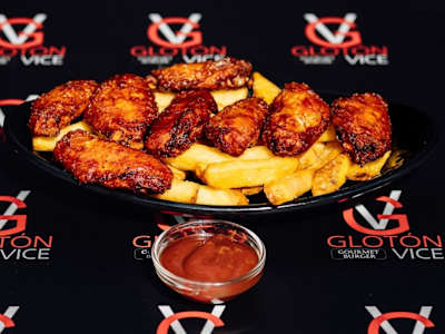 Alitas BBQ con Patatas