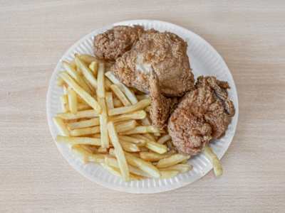 3 Piezas de Pollo + Patatas + Refresco