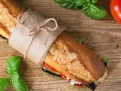 Bocadillo Atún, pimientos y mayonesa