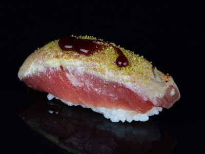Nigiri Atún Fire, 2 Piezas