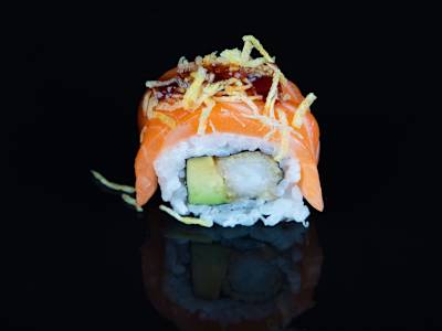 Uramaki Ebi de Salmón, 4 piezas