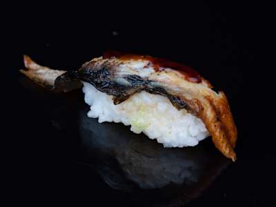 Nigiri Anguila Fire, 2 Piezas