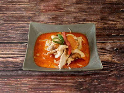 Kaeng Deang