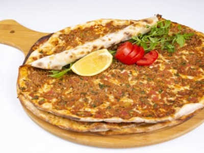 Lahmacun (Pizza Turca Abierta)