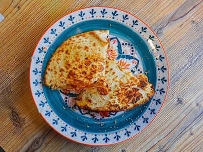 Piadina Romagnola de chorizo picante y scamorza