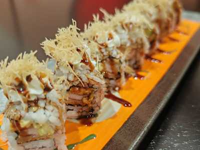 Uramaki pollo queso kataifi(8uds)