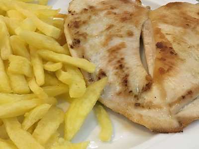 Filete de Pollo con Patatas