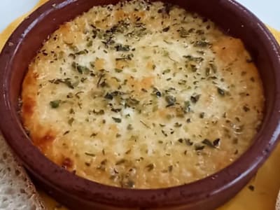 Provolone con Salsa Napolitana