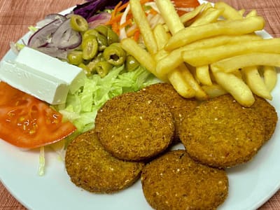 34. Plat Falafel
