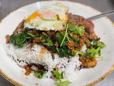 Pad Kra Pao Gai Dao