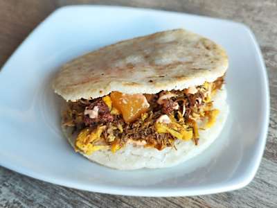 Arepa Hawaiana