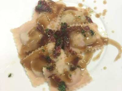 Raviolis de Rabo y su Jugo de Carne